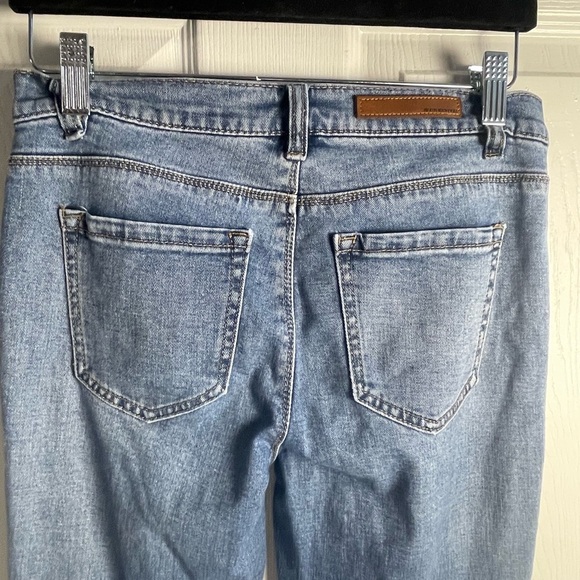 Classic Denim Skinny Jeans for Women - Picture 5 of 8